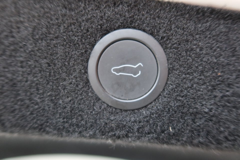 Tesla Model 3 RWD 4d