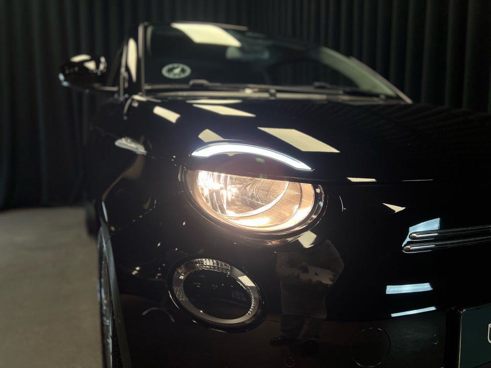 Fiat 500e 42 Icon 3d