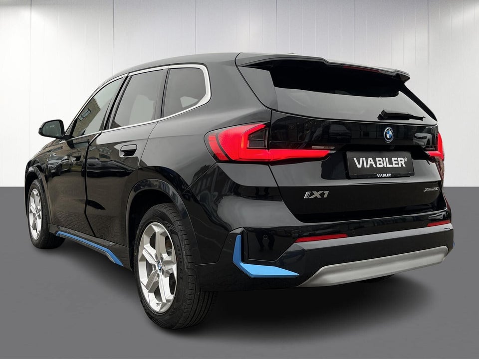 BMW iX1 xDrive30 X-Line 5d