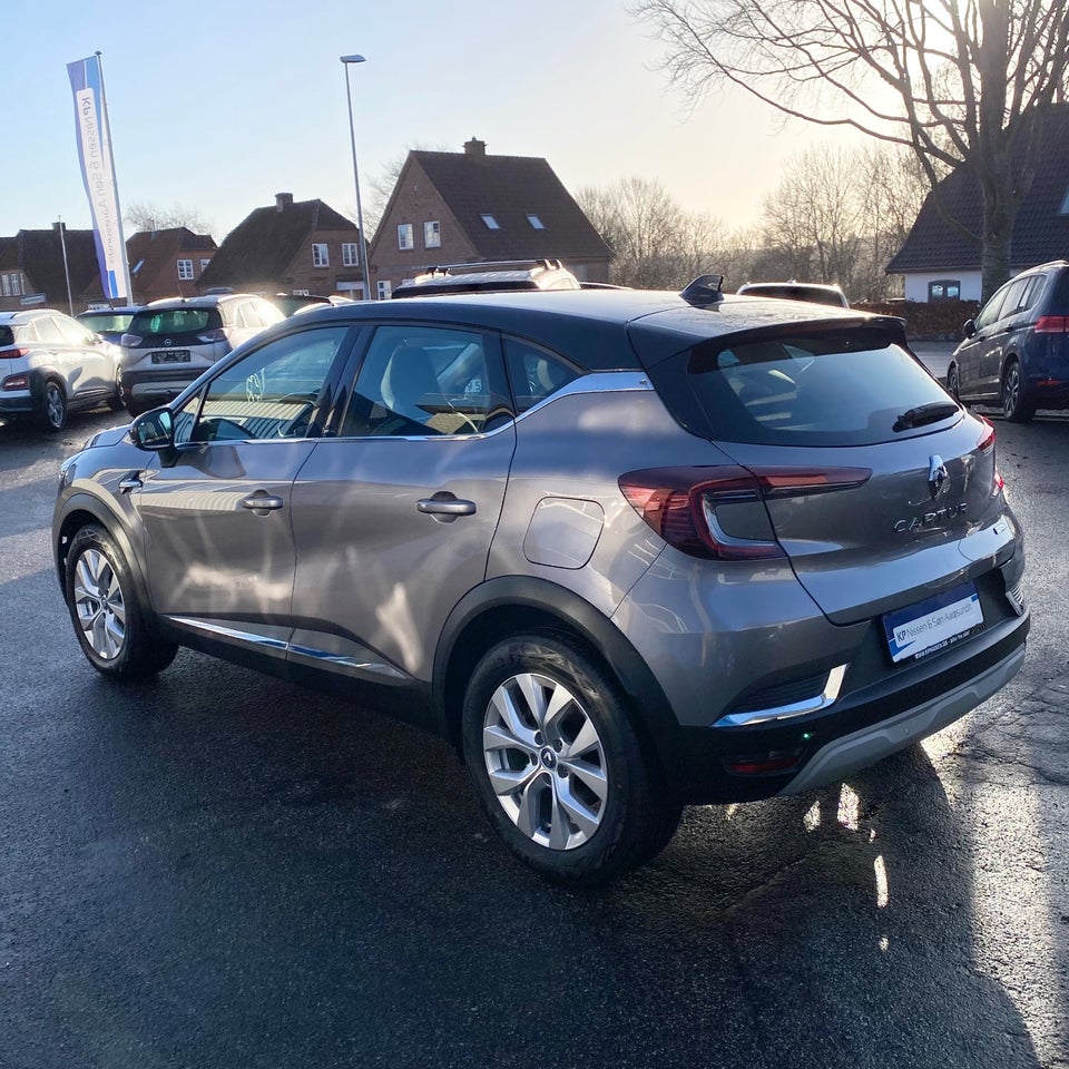 Renault Captur 1,6 E-Tech Intens 5d