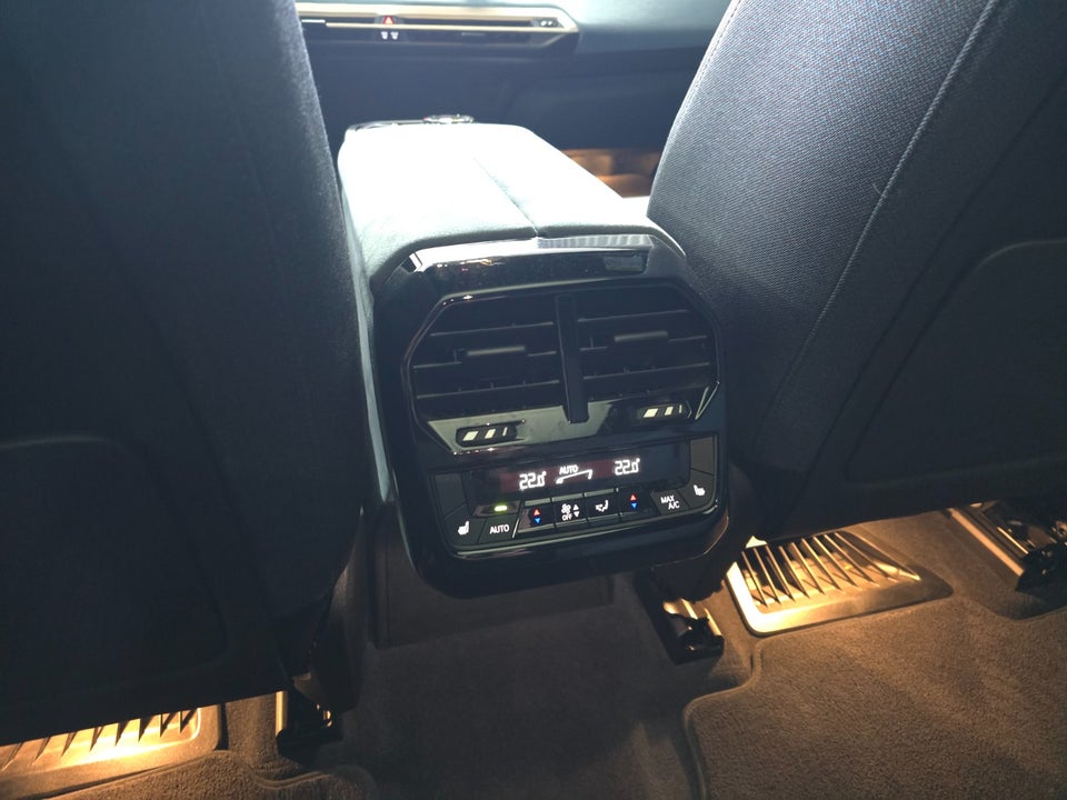 BMW iX xDrive50 Supercharged 5d