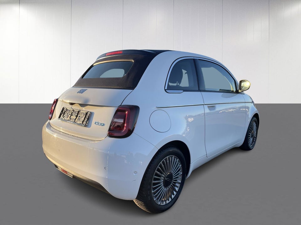 Fiat 500e 42 Icon Cabrio 2d