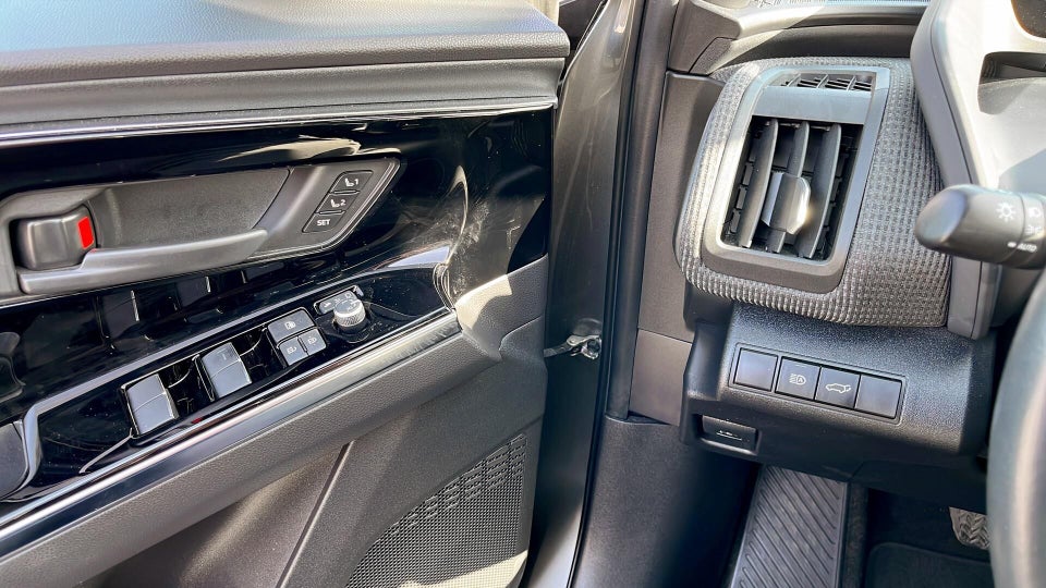 Toyota bZ4X Executive 5d