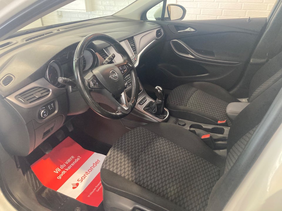 Opel Astra 1,6 CDTi 110 Enjoy Sports Tourer 5d
