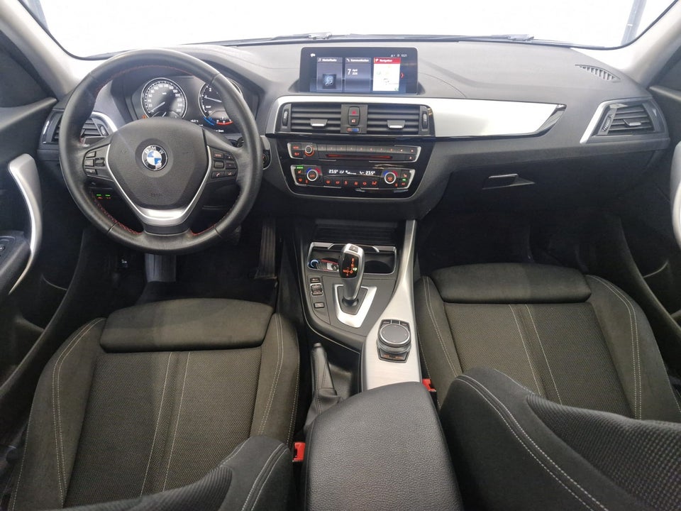 BMW 118i 1,5 Sport Line aut. 5d