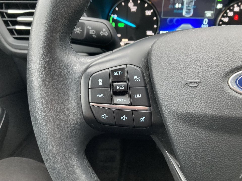 Ford Kuga 2,5 PHEV Titanium CVT 5d