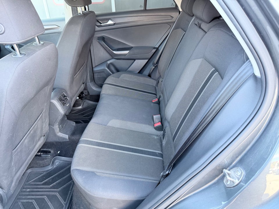 VW T-Roc 1,0 TSi 115 Style 5d