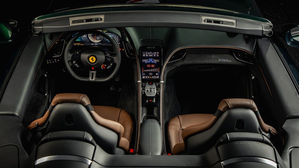 Ferrari Roma 3,9 Spider DCT 2d