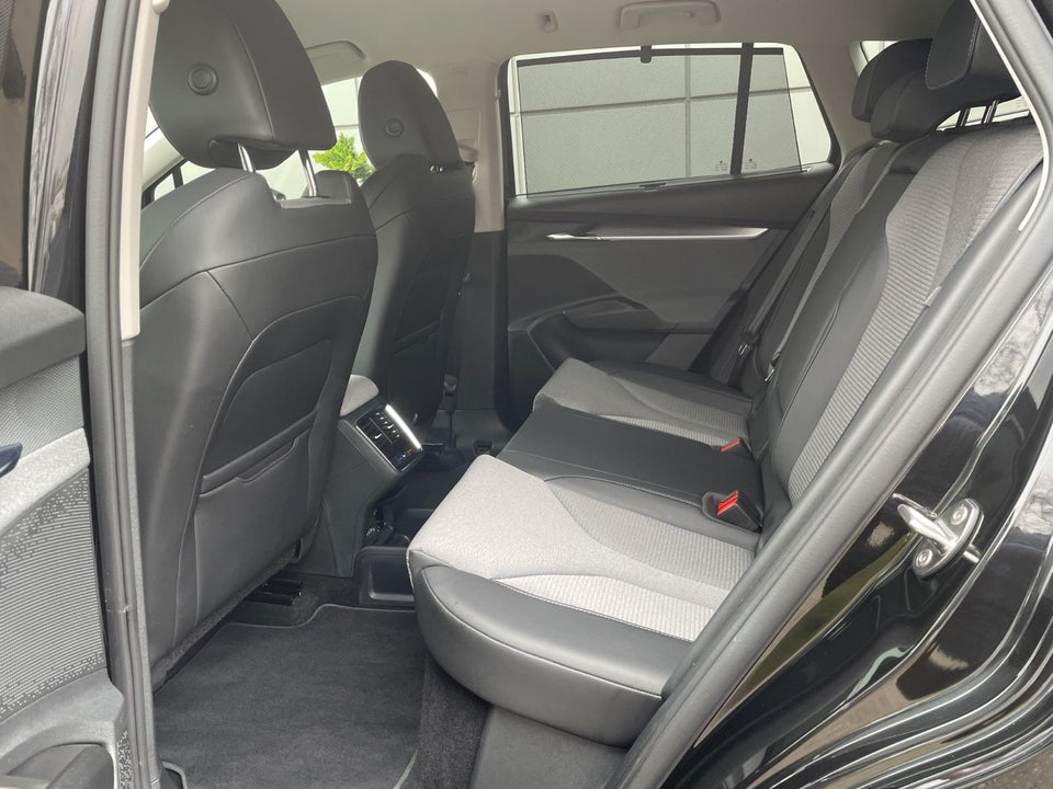 Skoda Enyaq 60 iV Premium 5d