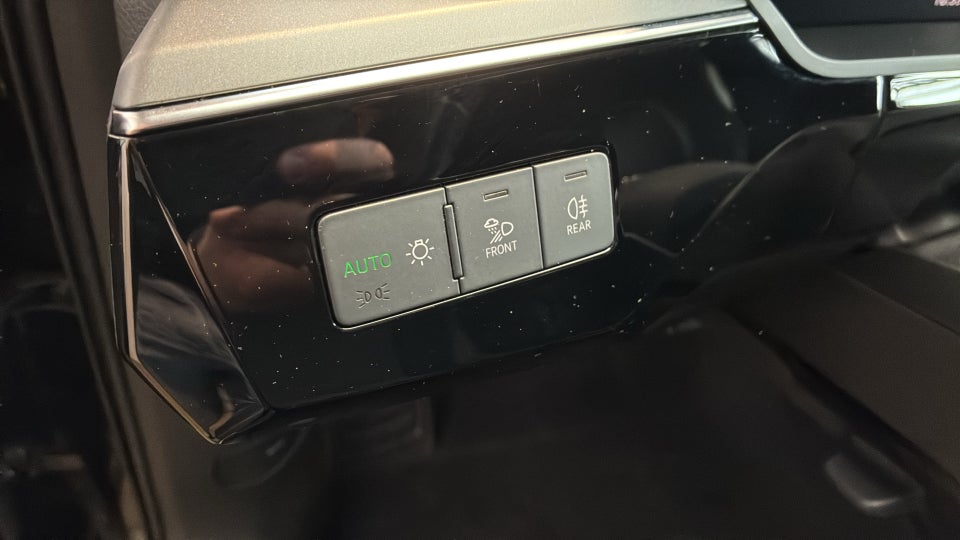 Audi e-tron 55 Advanced quattro 5d