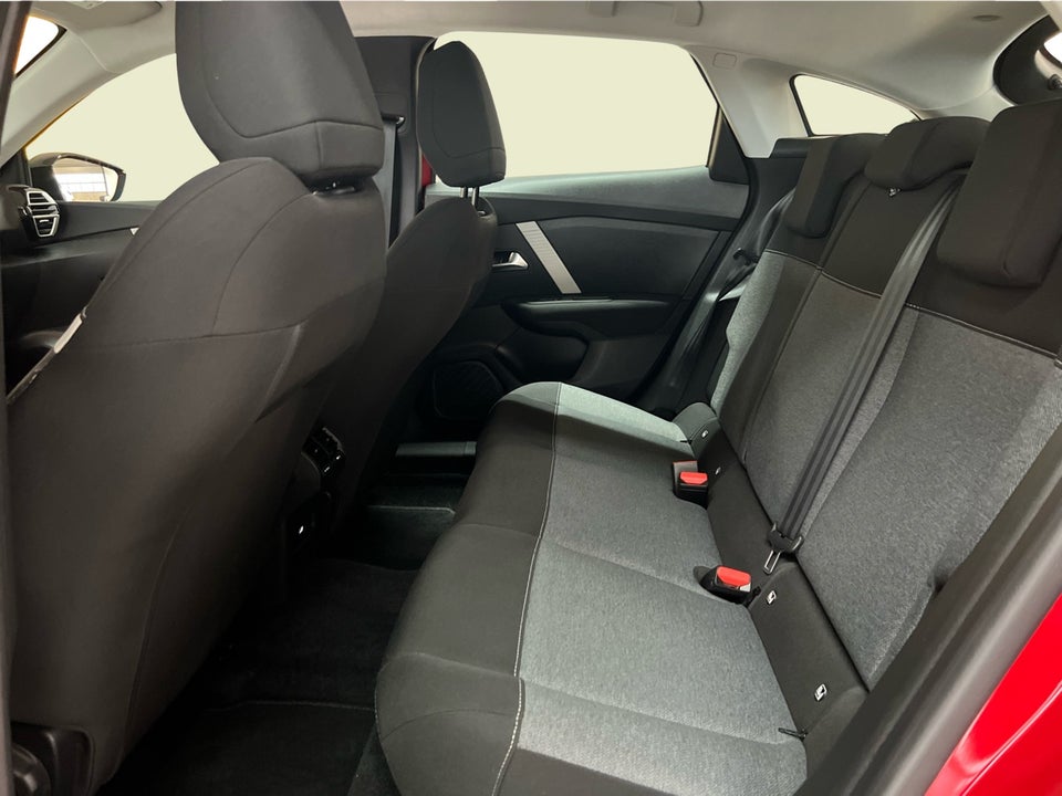 Citroën C4 1,2 PureTech 100 Attraction 5d