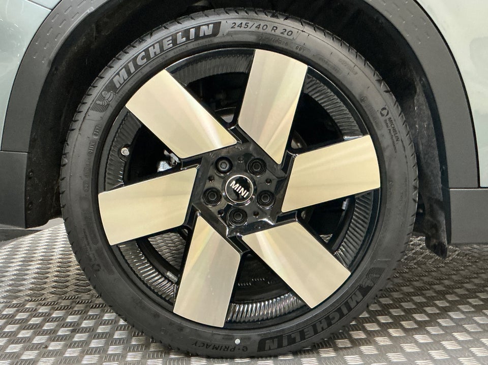 MINI Countryman SE Favoured Trim XL ALL4 5d