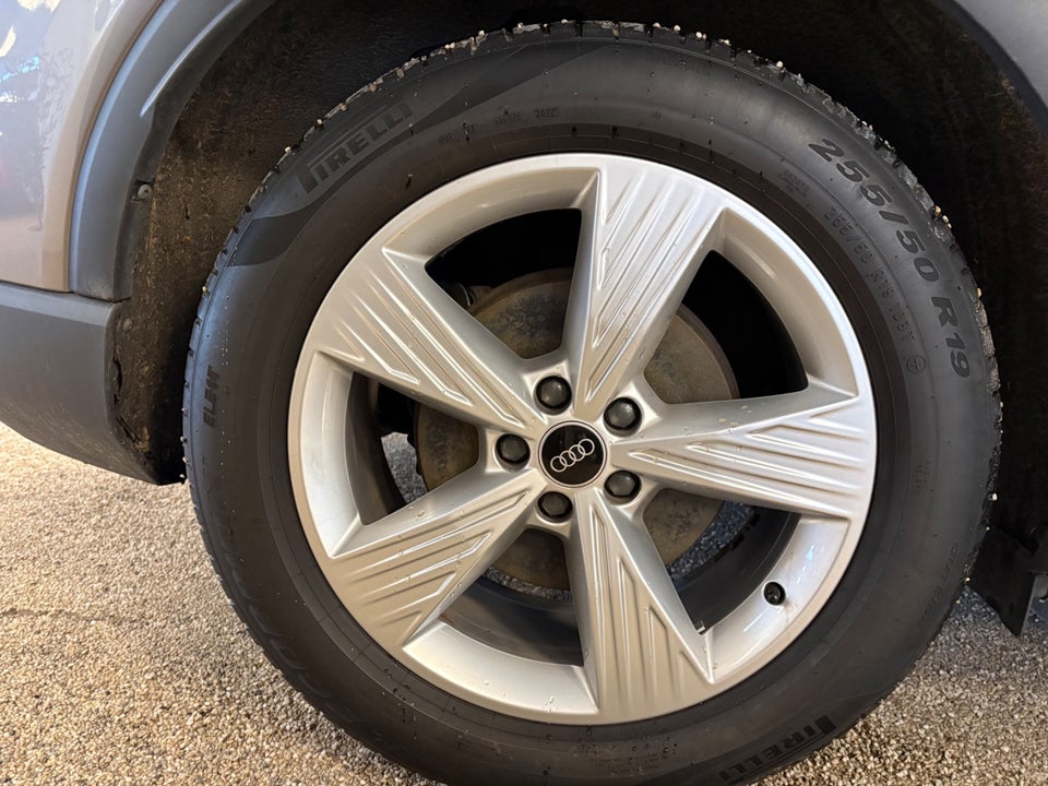 Audi Q4 e-tron 40 5d