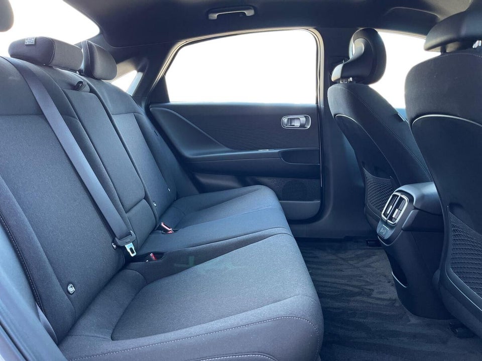 Hyundai Ioniq 6 77 Core 4d