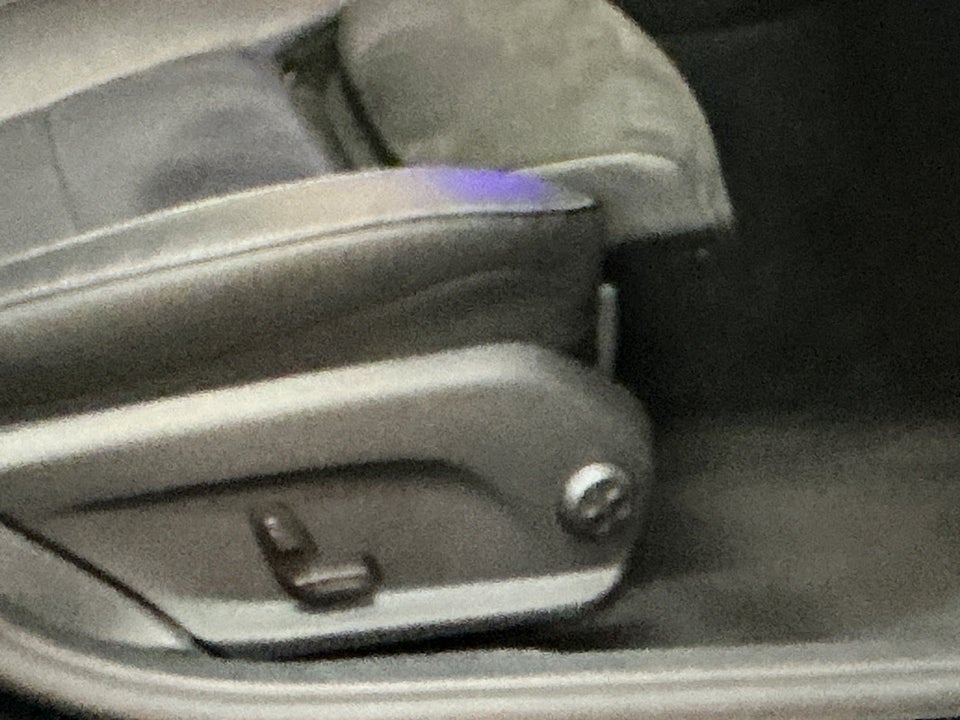 Mercedes E300 de 2,0 AMG Line stc. aut. 5d