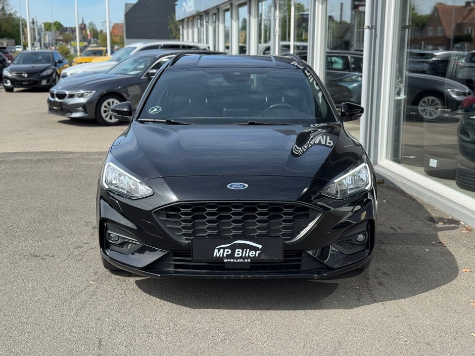 Ford Focus 1,0 EcoBoost ST-Line stc. 5d
