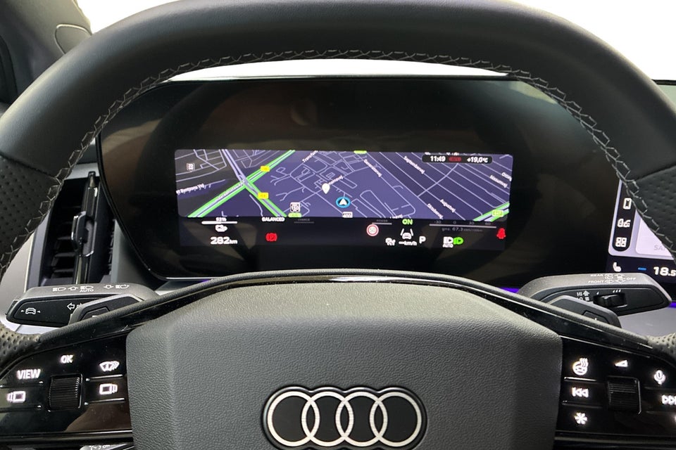 Audi Q4 e-tron performance 5d