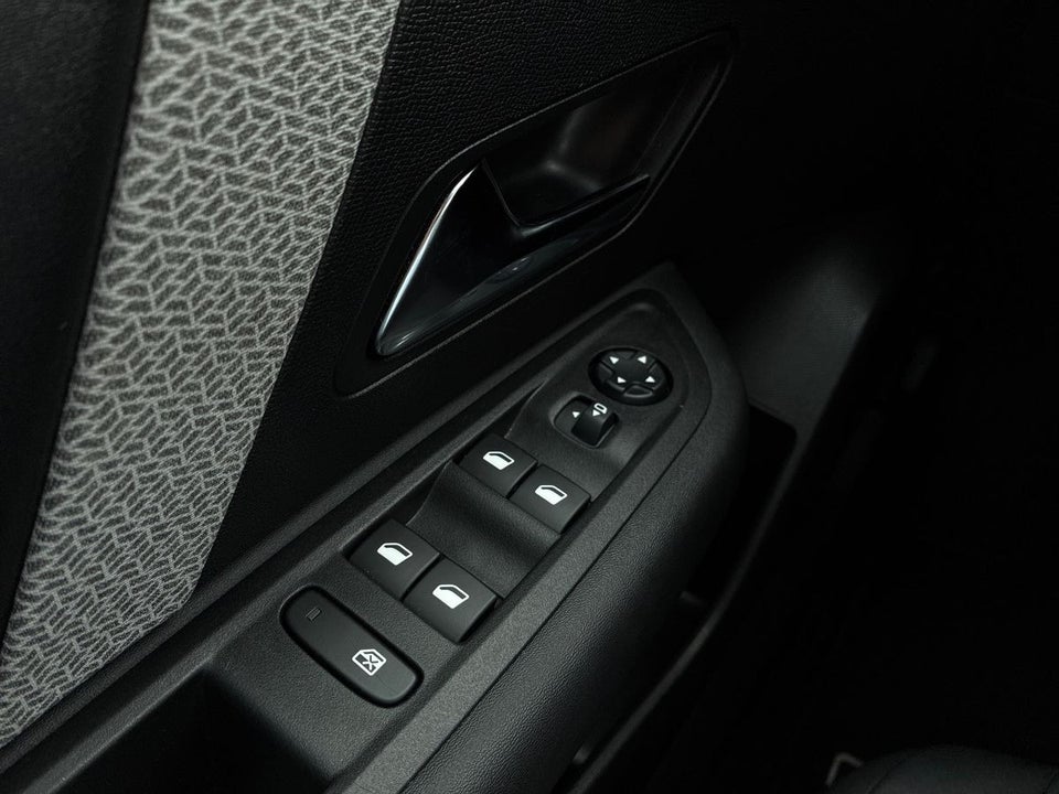 Citroën C4 1,2 PureTech 130 VTR Sport 5d