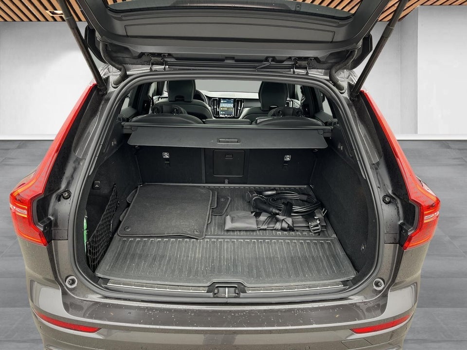 Volvo XC60 2,0 T6 ReCharge Ultimate Dark aut. AWD 5d