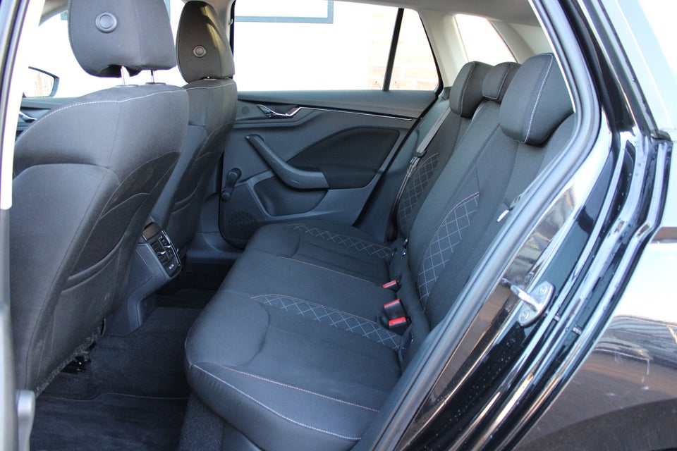 Skoda Kamiq 1,0 TSi 110 Tour de France DSG 5d