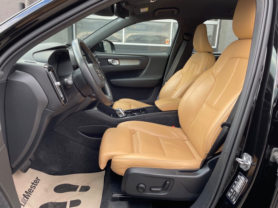 Volvo XC40 1,5 T4 ReCharge Inscription aut. 5d