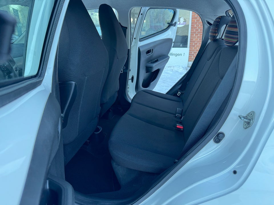 Citroën C1 1,2 PureTech Feel 5d