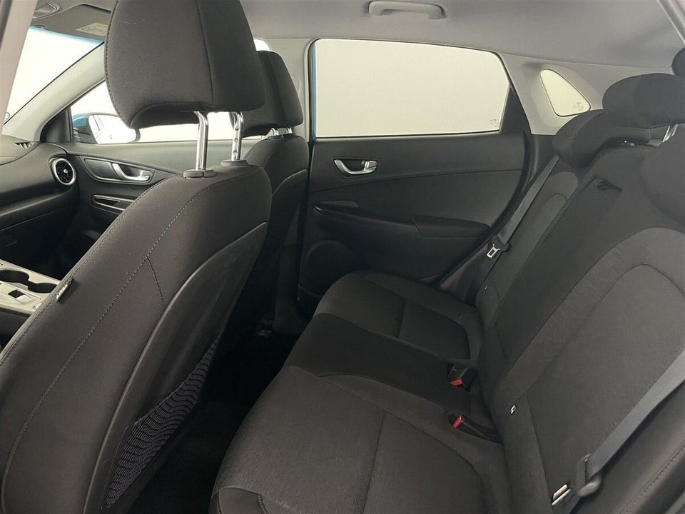 Hyundai Kona 39 EV Essential 5d