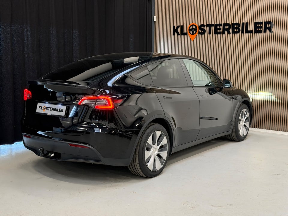 Tesla Model Y RWD 5d