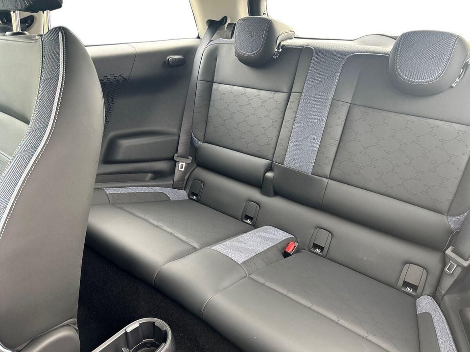 MINI Cooper E Classic Trim L 3d