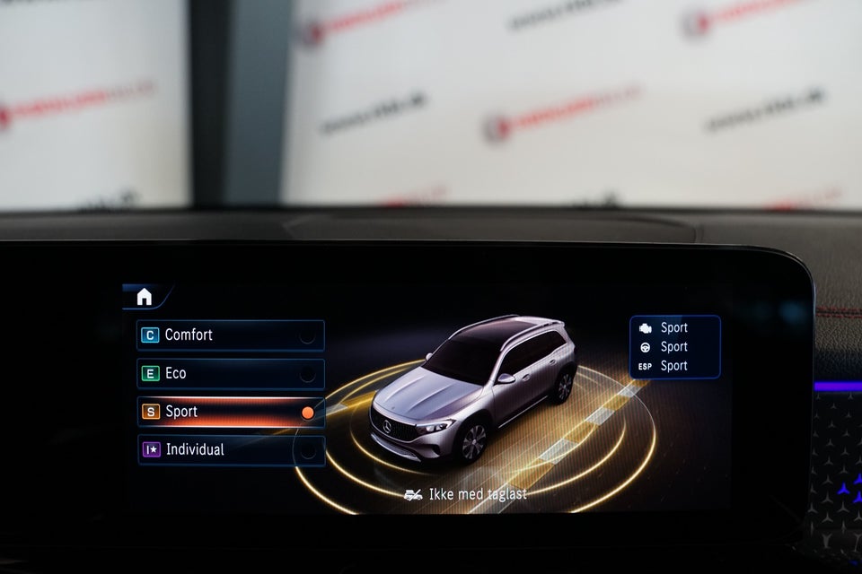 Mercedes EQB300 AMG Line 4Matic 5d