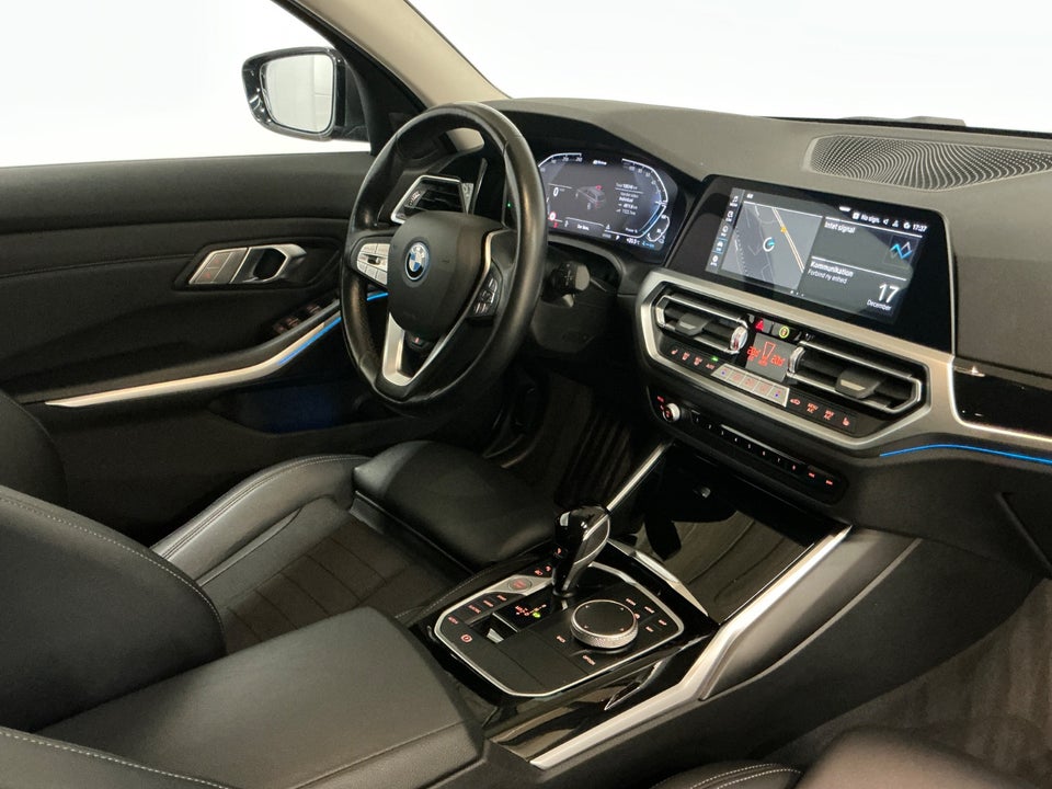 BMW 330e 2,0 Touring Sport Line aut. 5d