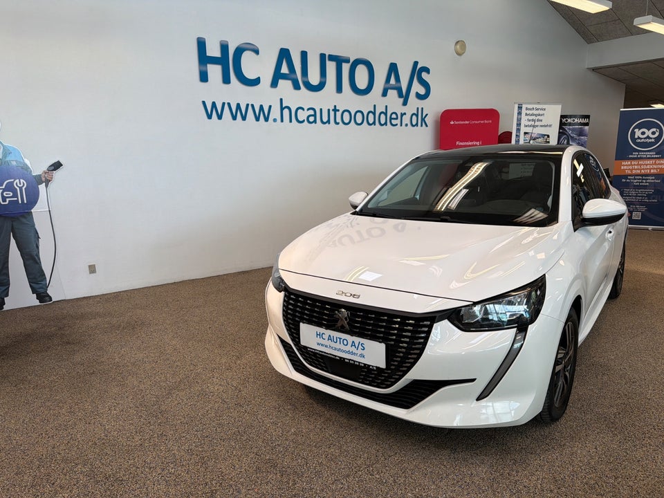 Peugeot 208 1,2 PureTech 100 Allure Sky 5d