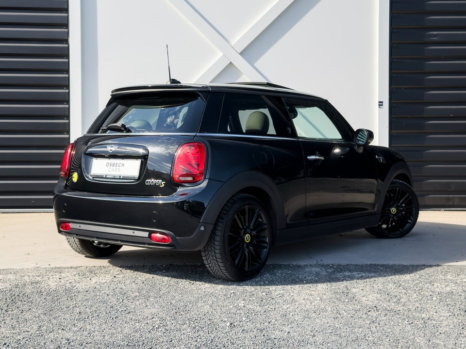 MINI Cooper SE Maximise 3d