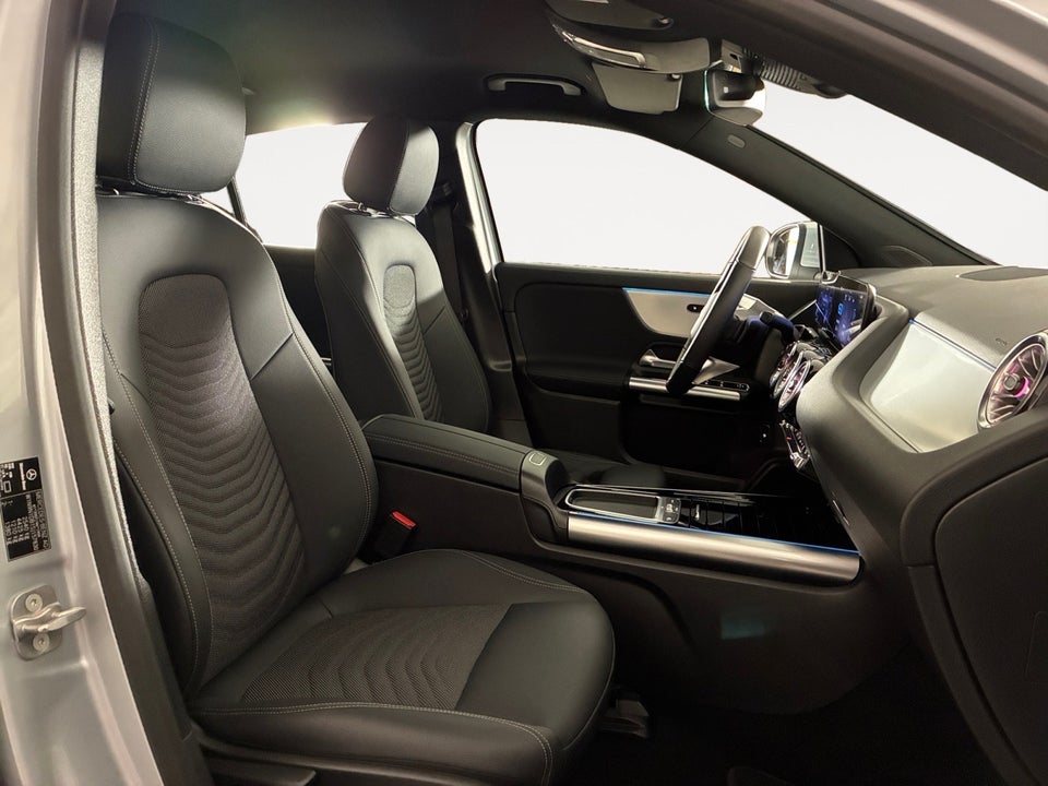 Mercedes EQA350 Progressive Advance 4Matic 5d