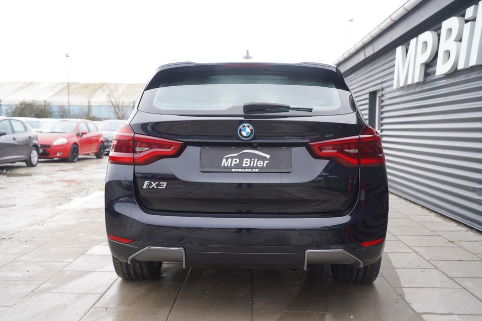 BMW iX3 Charged 5d