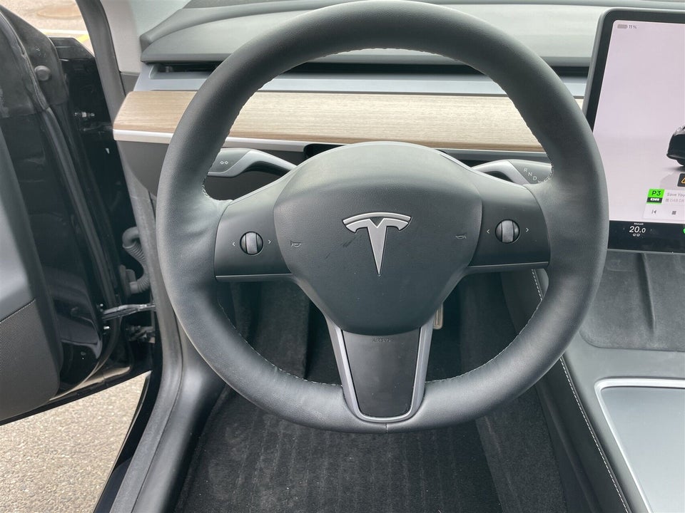 Tesla Model Y Long Range AWD 5d