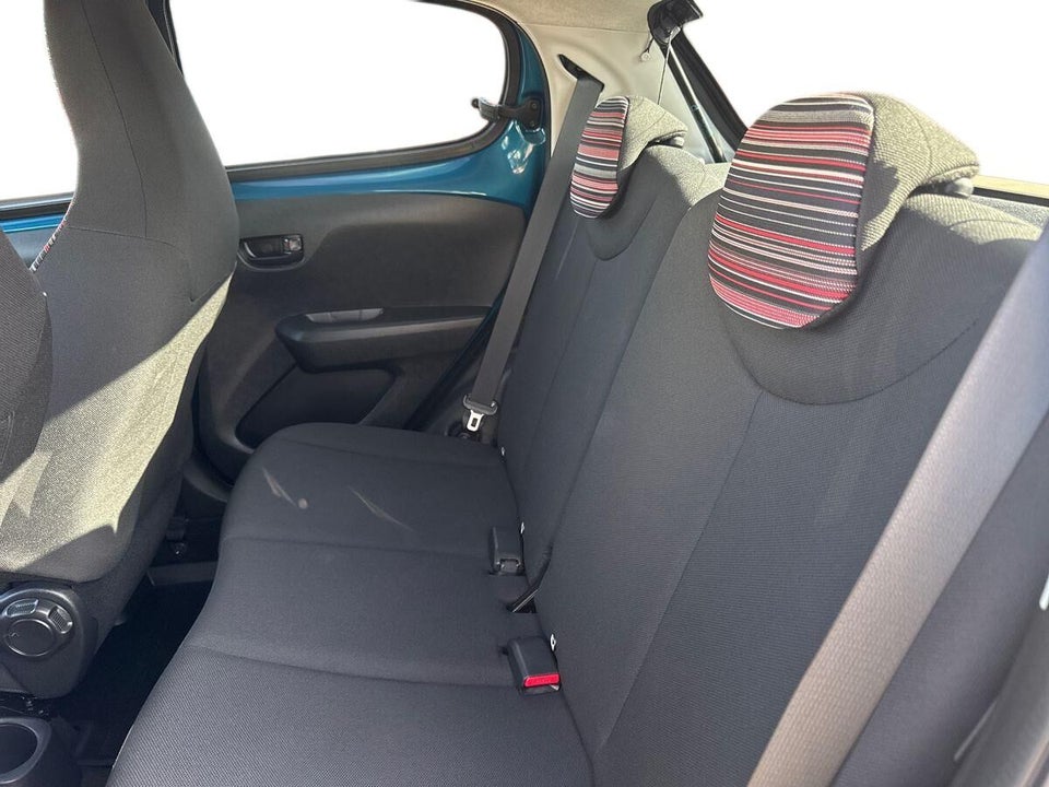 Citroën C1 1,0 VTi Shine 5d