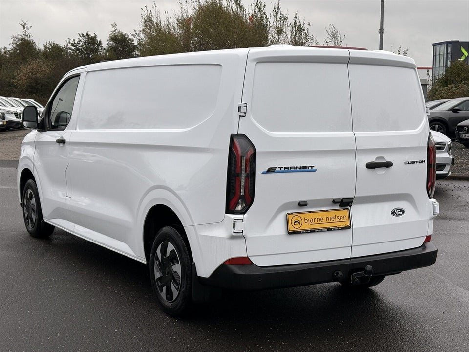 Ford E-Transit Custom 320L 64 Trend