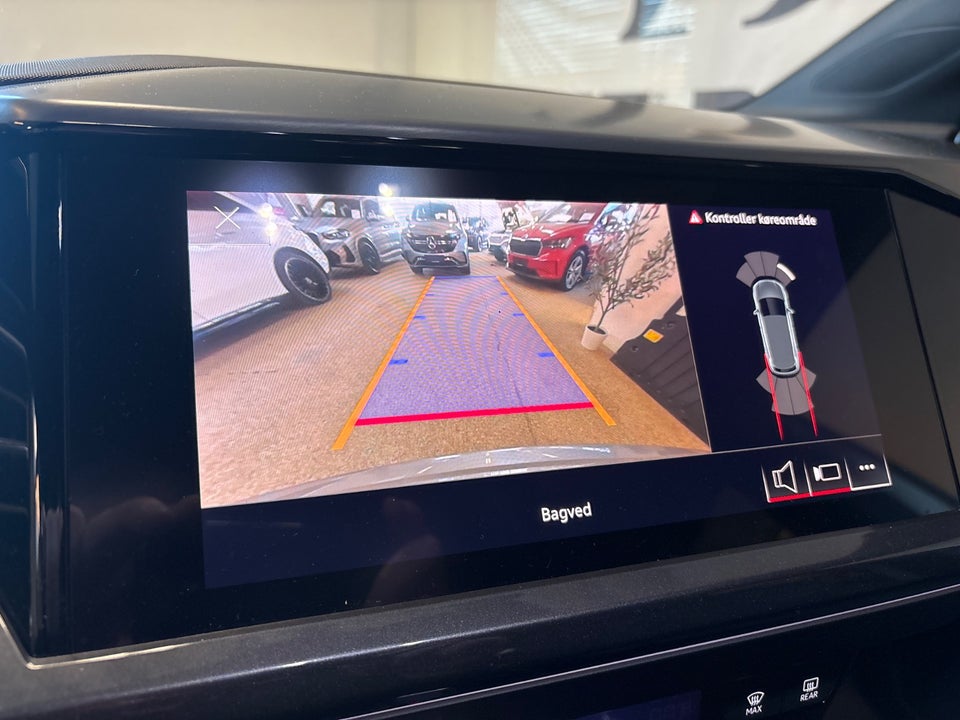 Audi Q4 e-tron 40 S-line 5d