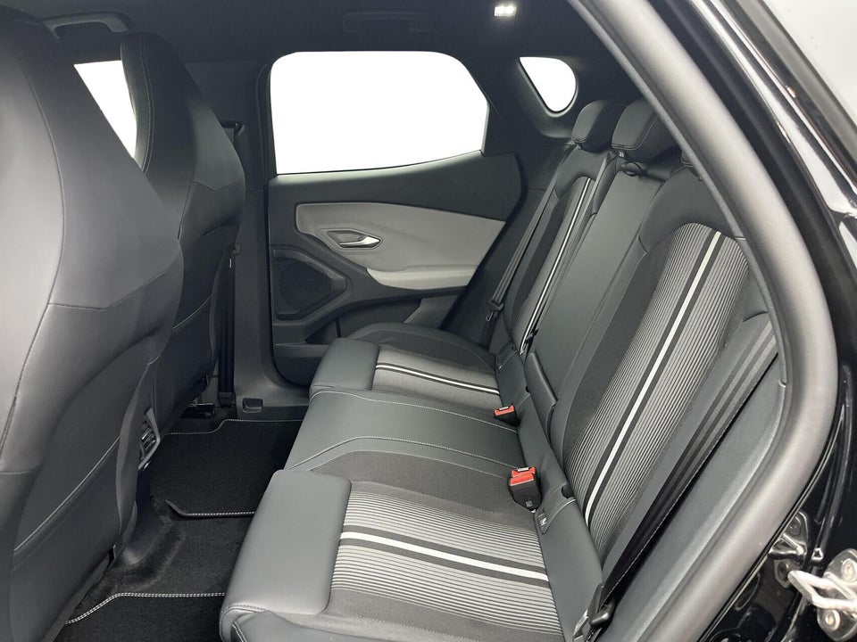 Ford Capri 77 Select Extended Range 5d