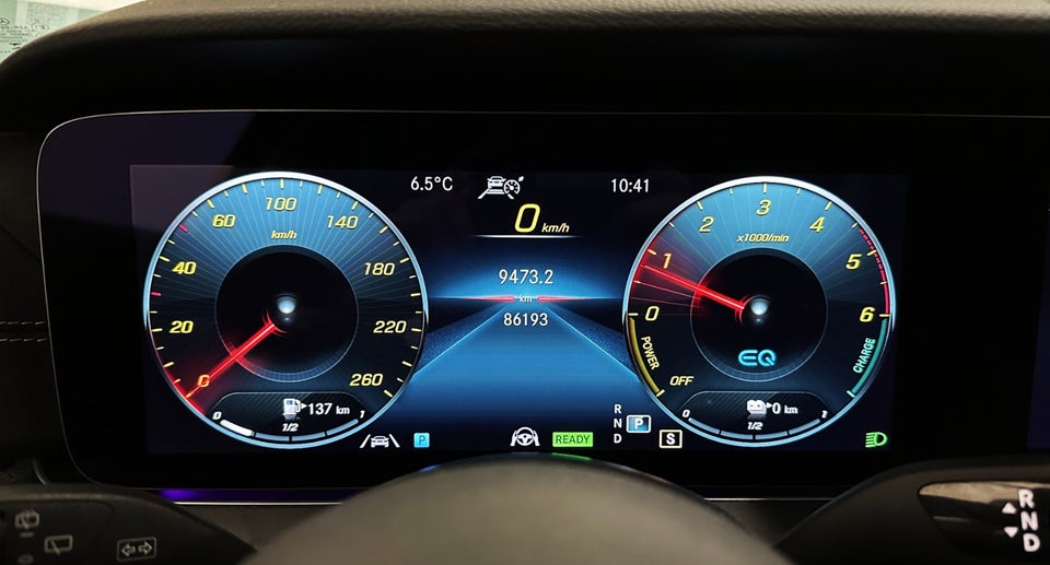 Mercedes E300 de 2,0 AMG Line stc. aut. 5d