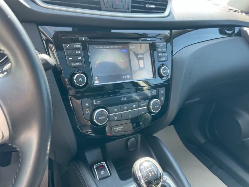 Nissan Qashqai 1,2 Dig-T 115 Tekna 5d