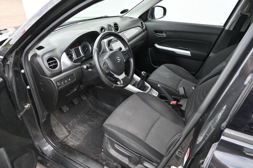 Suzuki Vitara 1,6 Active 5d