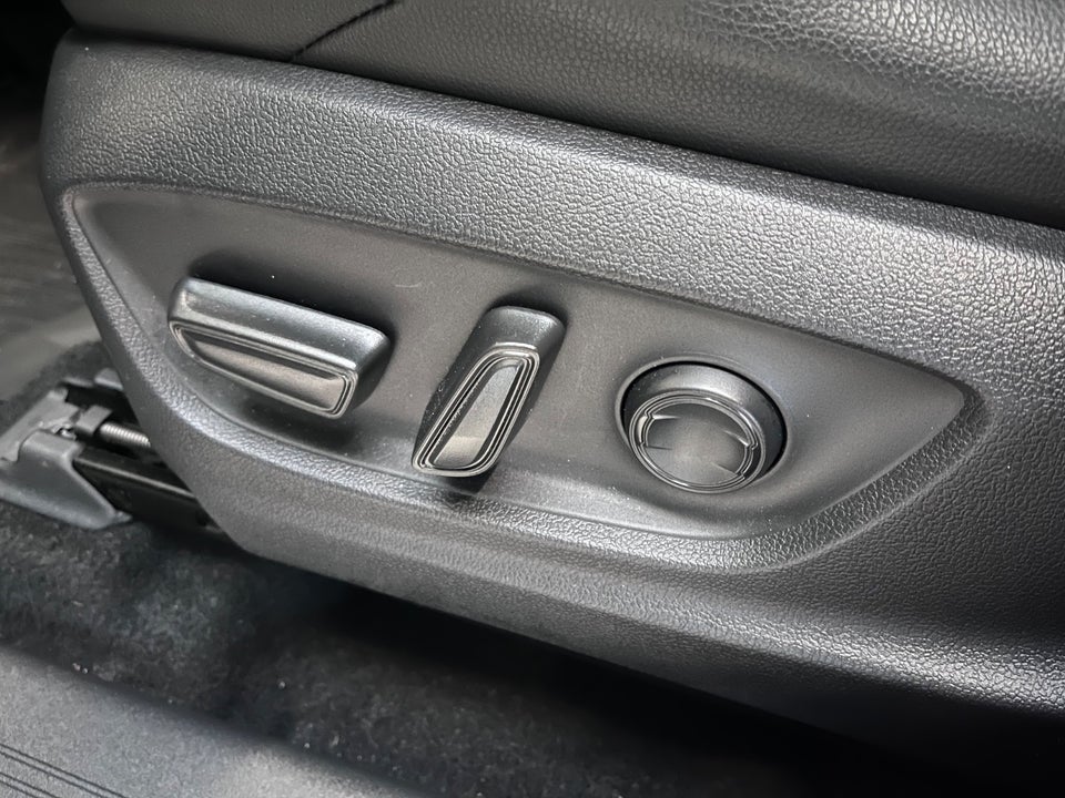 Toyota bZ4X Executive 5d