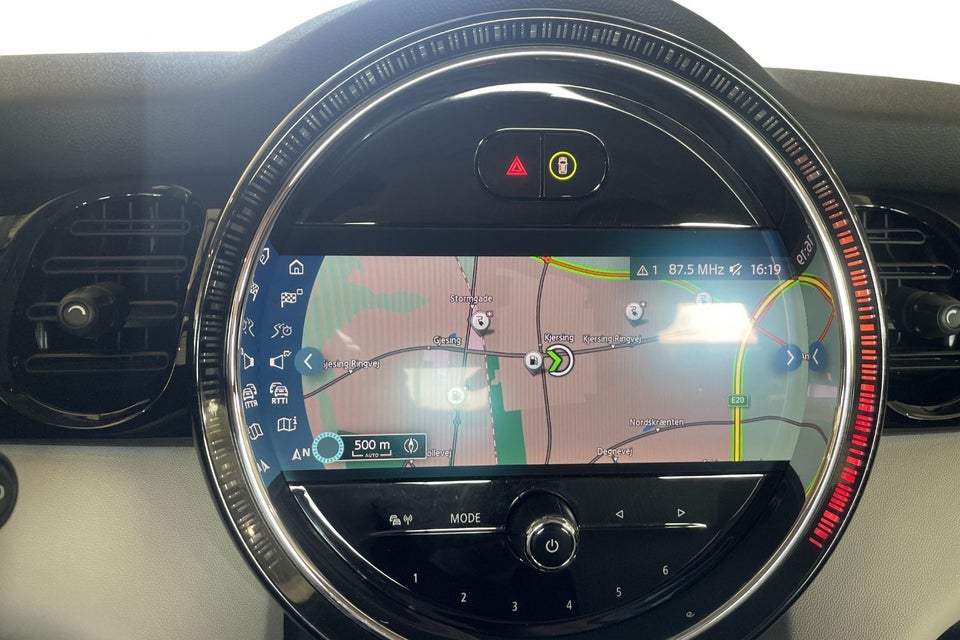 MINI Cooper SE Classic Trim 3d