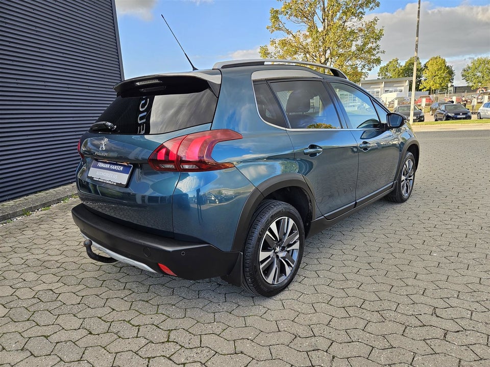 Peugeot 2008 1,6 BlueHDi 100 Allure Sky 5d