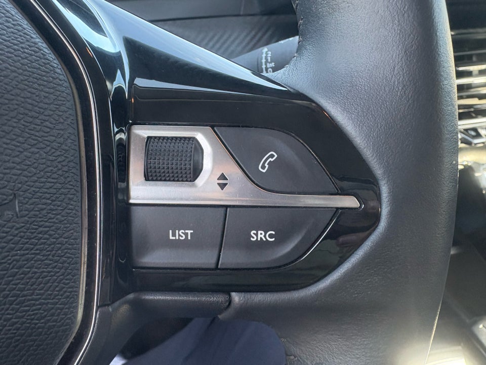 Peugeot 208 1,2 PureTech 75 Drive 5d