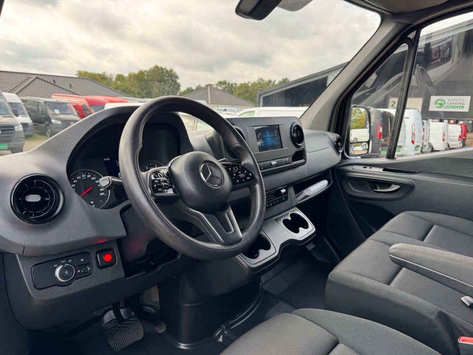 Mercedes Sprinter 317 2,0 CDi A2 Kassevogn aut. RWD