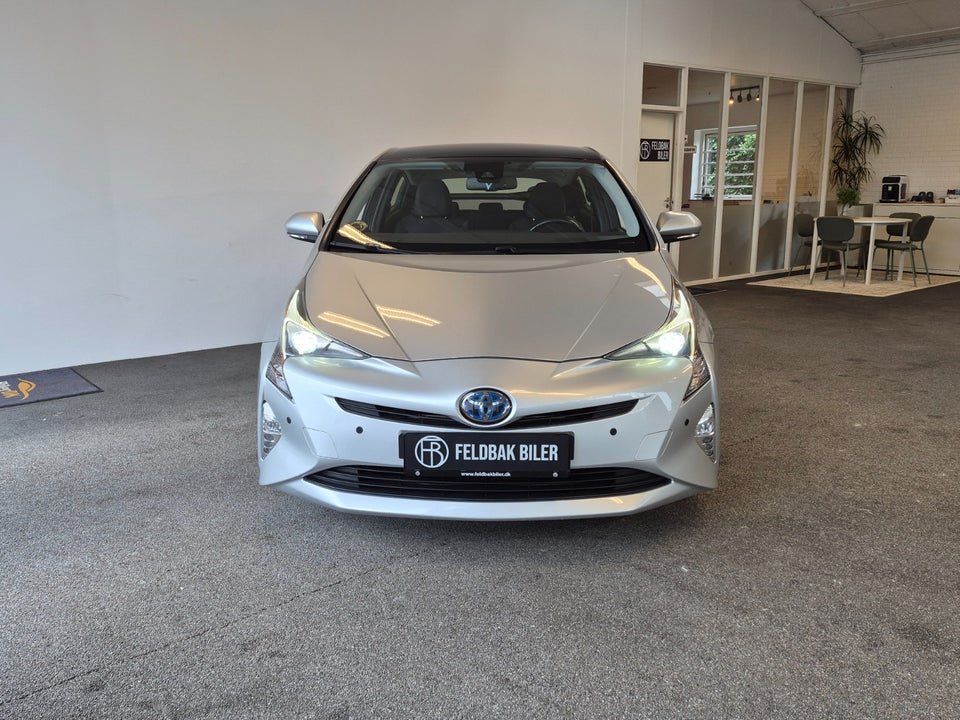 Toyota Prius 1,8 Hybrid H3 CVT 5d