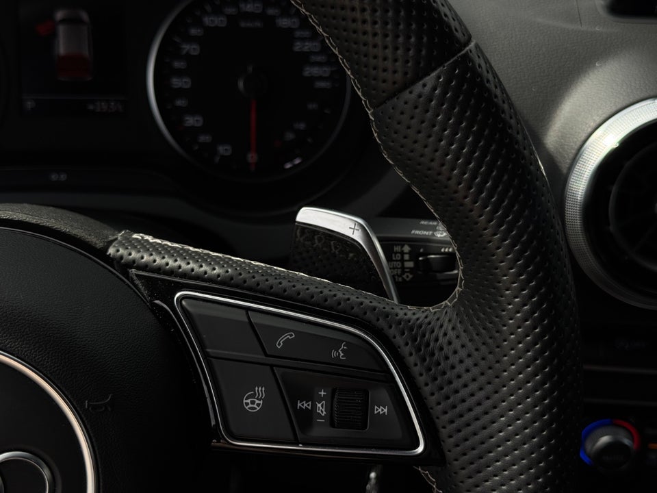 Audi A3 40 TFSi Sport Sportback quattro S-tr. 5d